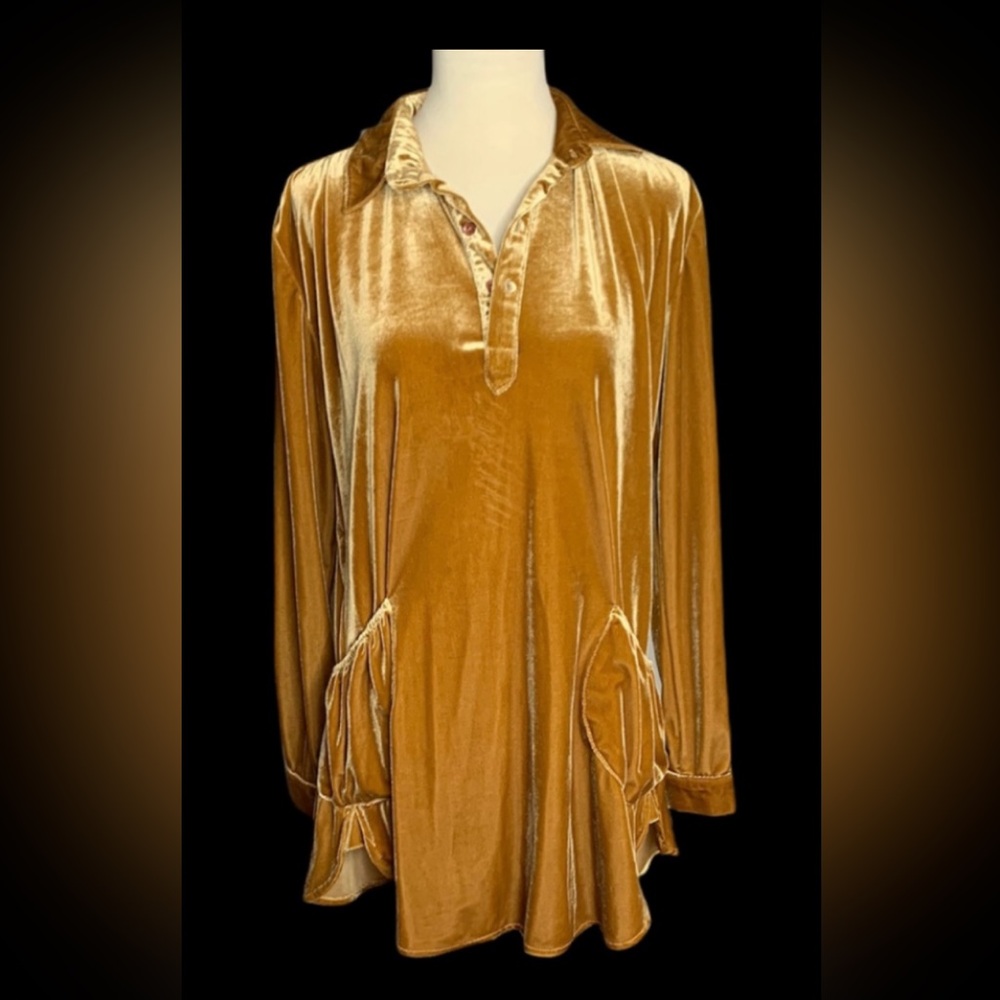 Velvet gold, tan, mustard yellow top, S